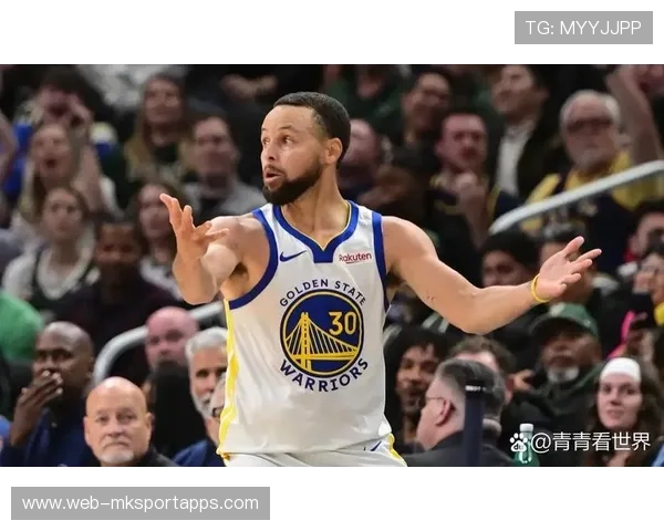 勇士胜太阳，穆迪贡献24分，库里带领球队战胜布克38分的孤军奋战